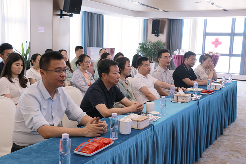 二十一载 智造未来丨贺云顶集团4008股份廿一诞辰，再启新篇